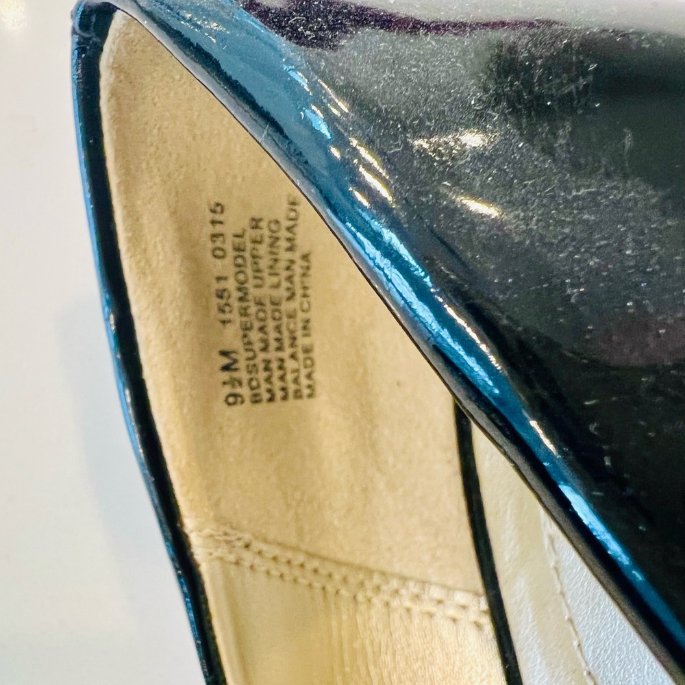 Bandolino Black Patent Peep Toe Heels - Picture 4 of 7